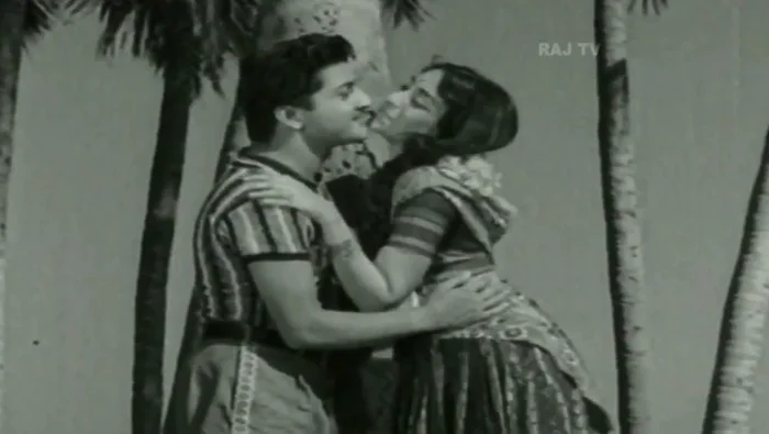 Kaval Deivam Movie Poster